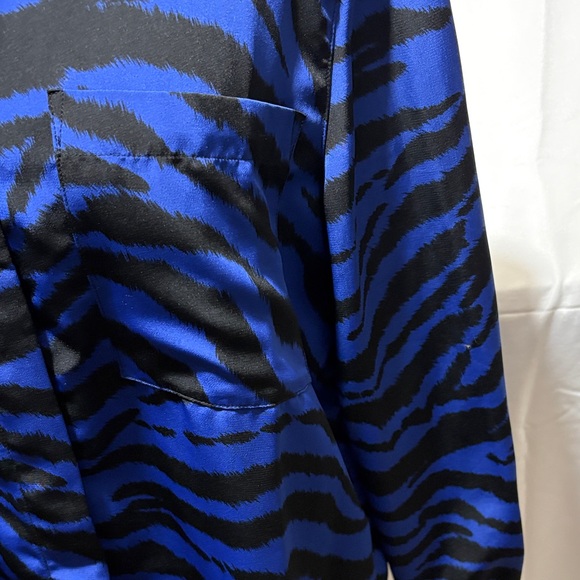 Alfred Dunner Blue and Black Zebra Print Blouse - Picture 3 of 5
